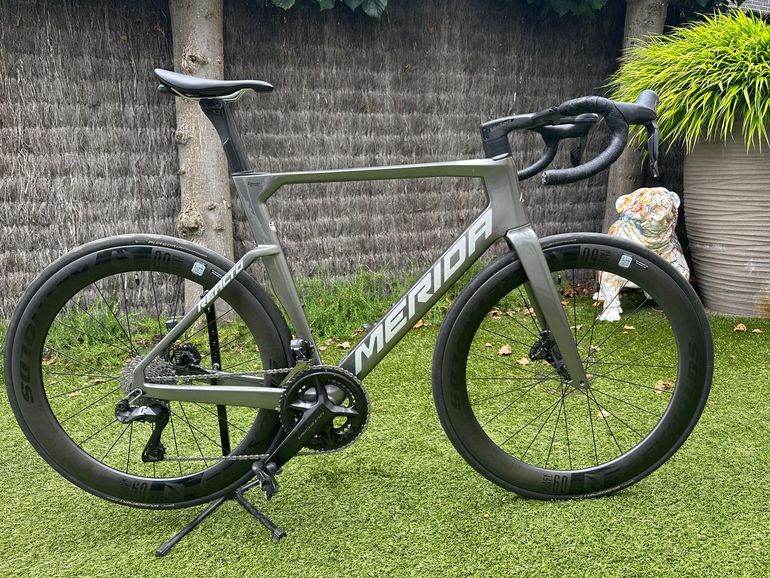 Used Merida REACTO 8000 2025 2025 Road & Gravel, Light Gray — image 1 of 8