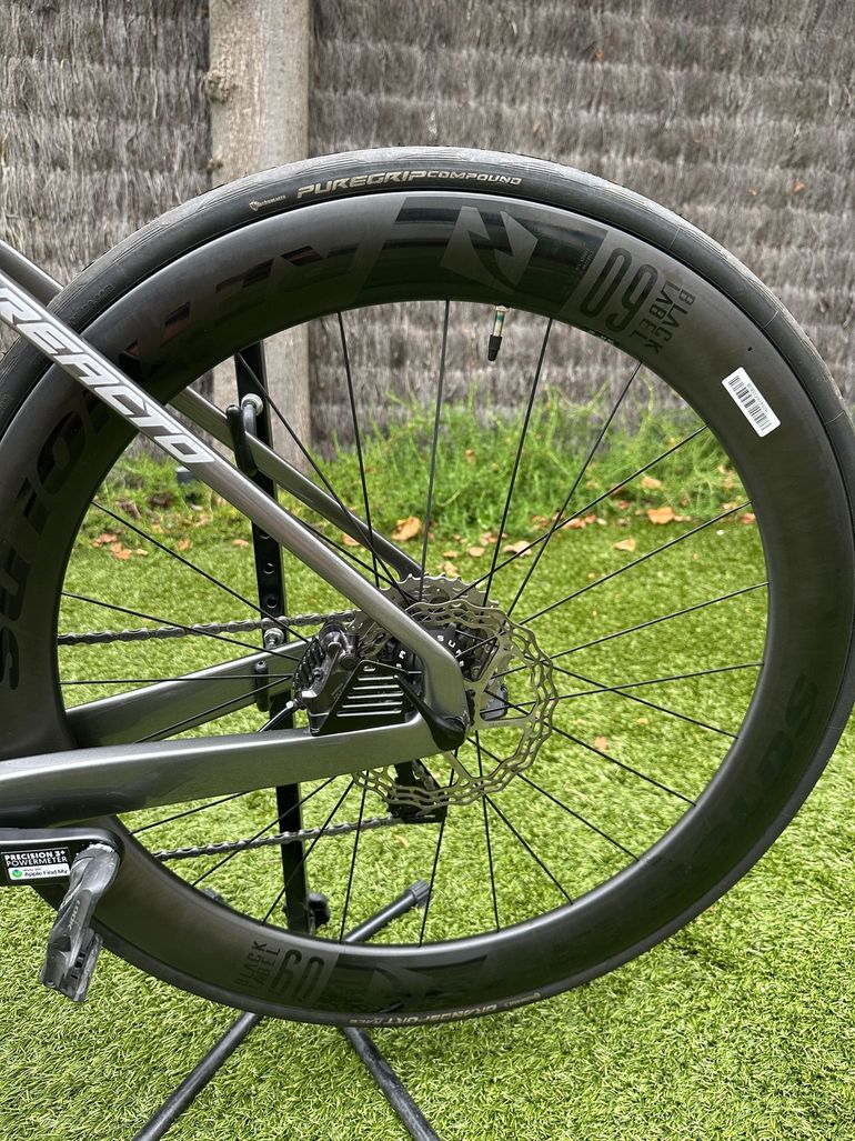 Used Merida REACTO 8000 2025 2025 Road & Gravel, Light Gray — image 4 of 8