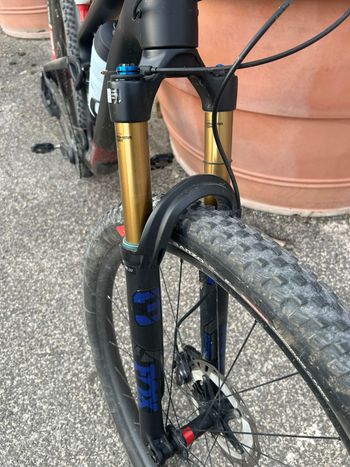 Used Trek Top Fuel 9.9 X0 AXS Gen 4 2025 2025 Mountainbike, Black, 29 — image 8 of 12
