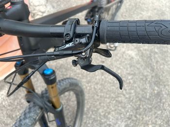 Used Trek Top Fuel 9.9 X0 AXS Gen 4 2025 2025 Mountainbike, Black, 29 — image 6 of 12