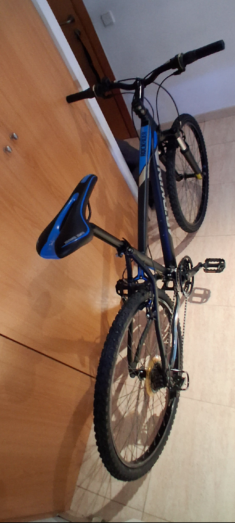 Gebrauchtes B’TWIN Custom Shimano Tourney 2019 Mountainbike, Hellgrau — Bild 3 von 10