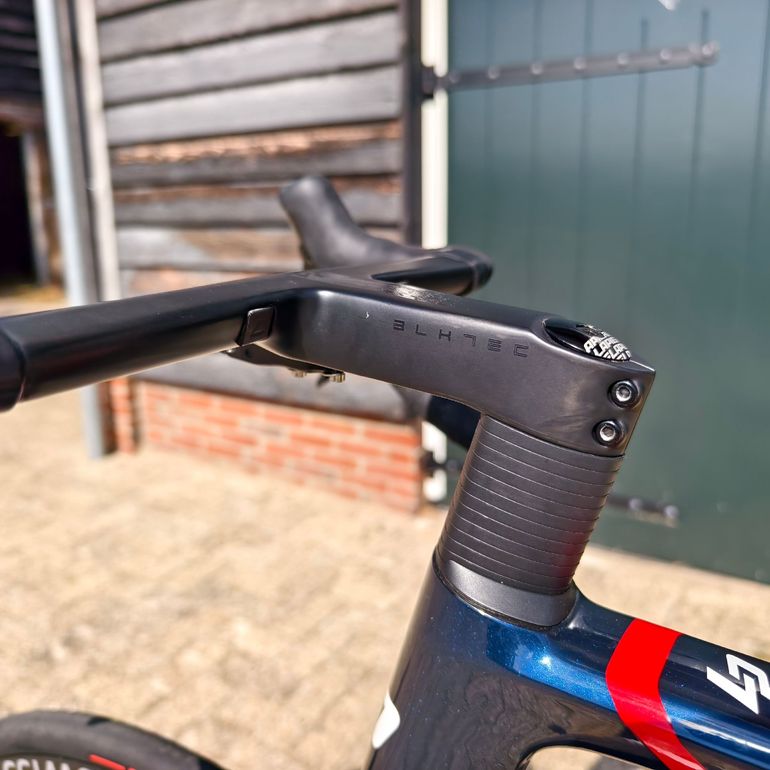 Used Lapierre Xelius Groupama FDJ 2024 Dura Ace 12 Speed DI2 | DT SWISS 2024 Road & Gravel, Blue — image 20 of 20