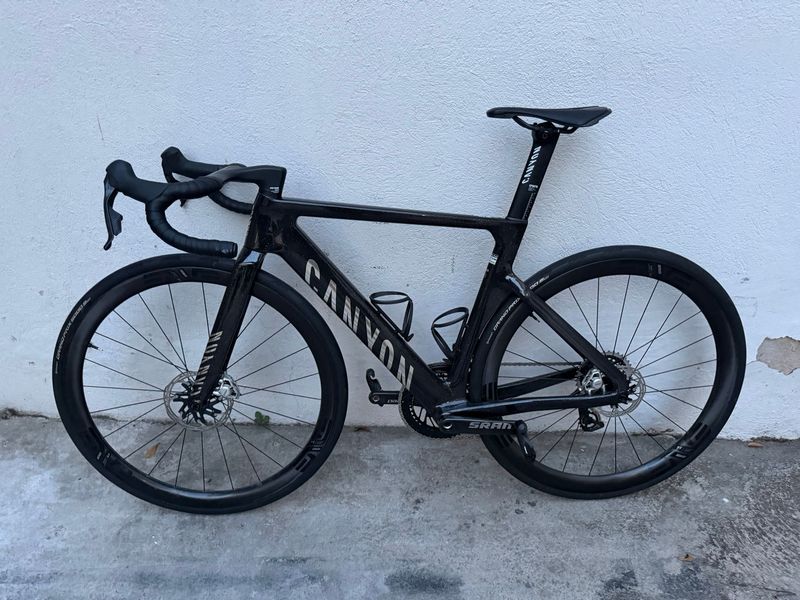 Używany Canyon Aeroad CFR AXS 2026 2026 Road & Gravel — zdjęcie 9 z 11