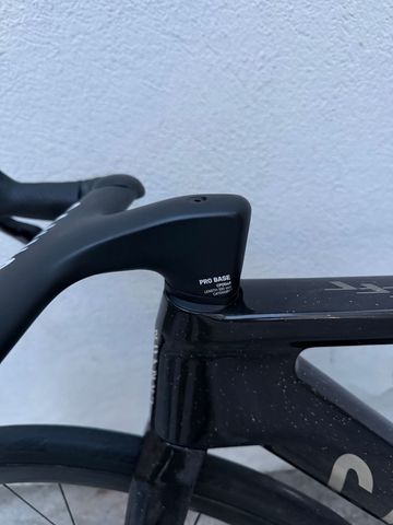 Używany Canyon Aeroad CFR AXS 2026 2026 Road & Gravel — zdjęcie 11 z 11