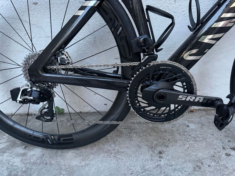 Używany Canyon Aeroad CFR AXS 2026 2026 Road & Gravel — zdjęcie 2 z 11