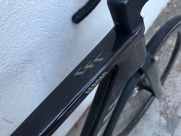 Używany Canyon Aeroad CFR AXS 2026 2026 Road & Gravel — zdjęcie 6 z 11