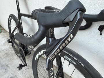 Używany Canyon Aeroad CFR AXS 2026 2026 Road & Gravel — zdjęcie 4 z 15