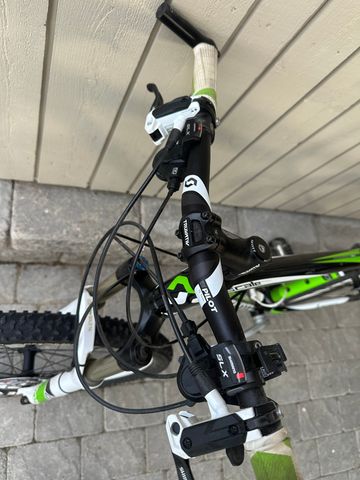 Použité Scott Scale 50 2012 Mountainbike — obrázek 6 z 13