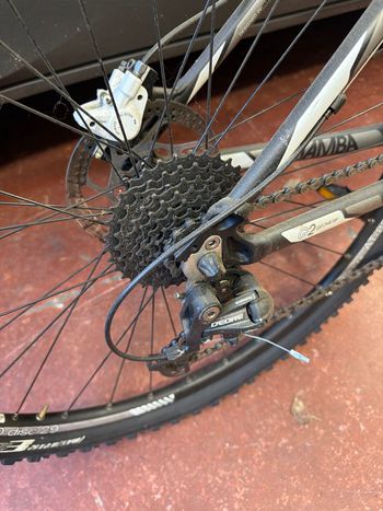 Used Trek Mamba 2012 2012 Mountainbike, Black, 29 — image 3 of 4