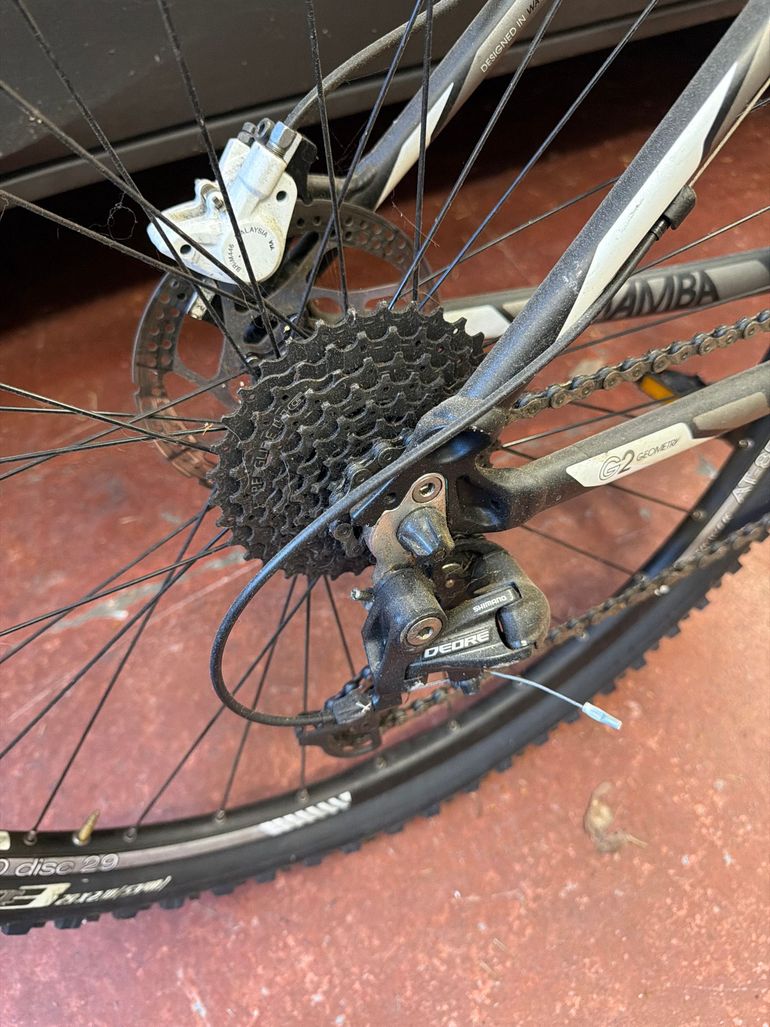 Used Trek Mamba 2012 2012 Mountainbike, Black, 29 — image 3 of 4