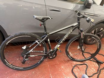 Used Trek Mamba 2012 2012 Mountainbike, Black, 29 — image 2 of 4