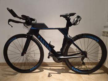 Použité Canyon Speedmax WMN CF 8.0 Di2 2019 2019 Road & Gravel — obrázek 2 z 6