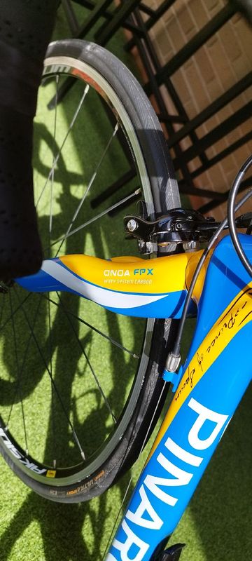 Used Pinarello Prince Shimano 105 2009 Road & Gravel, Blue — image 4 of 17