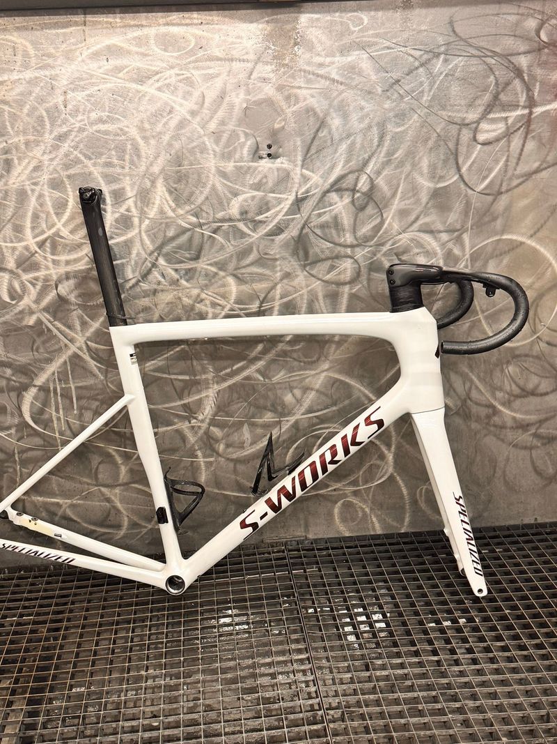 Used Specialized S-Works Tarmac SL8 - Shimano Dura-Ace Di2 2026 Frameset 2026 Road & Gravel