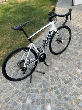 Used Giant Defy Shimano 105 2020 Road & Gravel, White — image 3 of 8