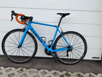 Used Canyon Ultimate CF SL 8 2022 2022 Road & Gravel, Blue — image 2 of 7