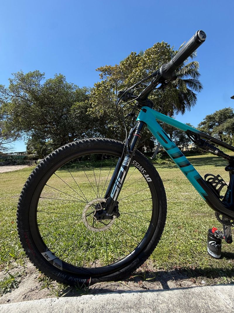 Used BMC Fourstroke 01 ONE 2023 2023 Mountainbike, Blue, 29 — image 4 of 10