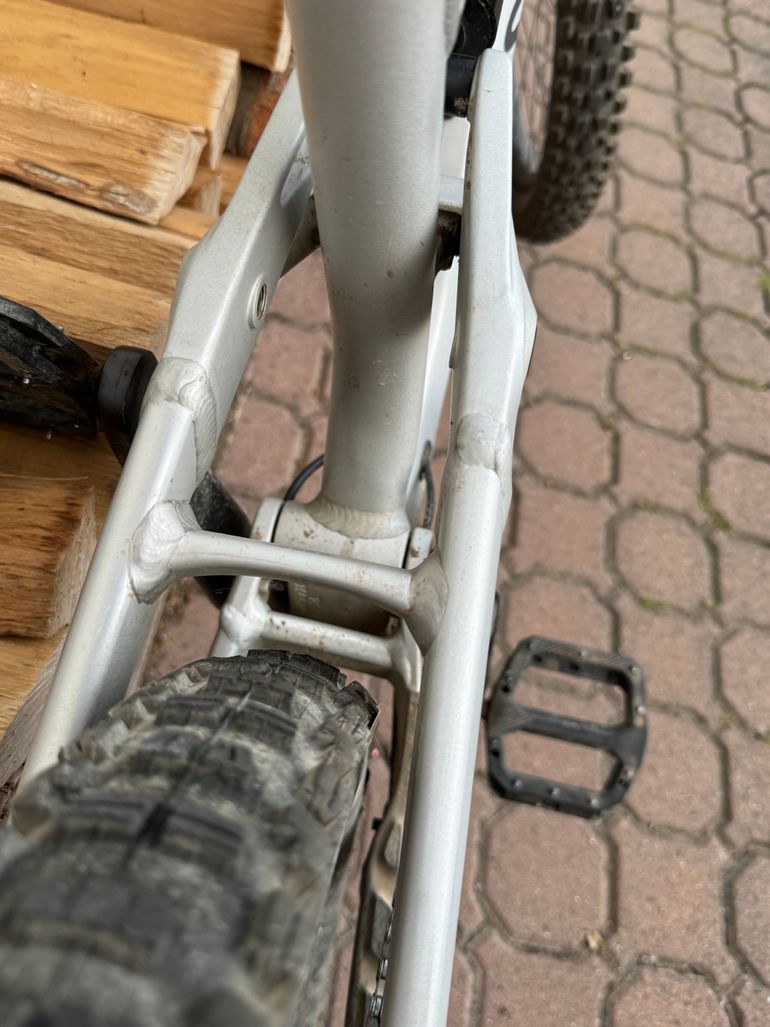 Used Canyon Torque 6 2025 2025 Mountainbike, Light Gray, 29, 27.5 — image 16 of 28