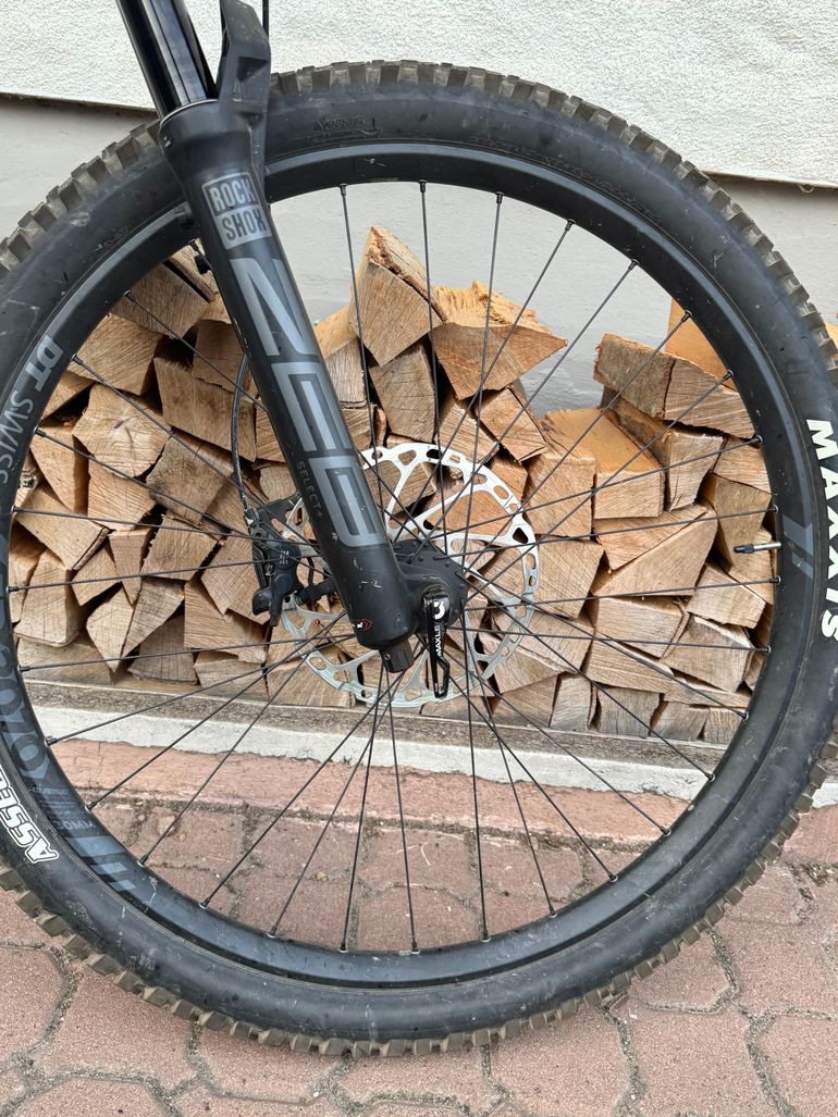 Used Canyon Torque 6 2025 2025 Mountainbike, Light Gray, 29, 27.5 — image 10 of 28