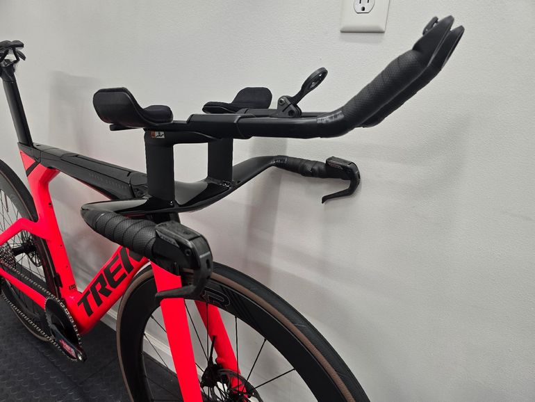 Used Trek Speed Concept SLR 7 AXS 2026 2026 Road & Gravel, Red — image 11 of 19