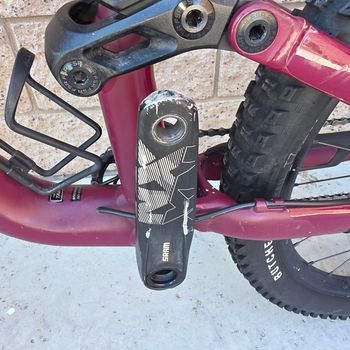 Used Specialized Status 140 2022 2022 Mountainbike, Red, 29, 27.5 — image 18 of 25