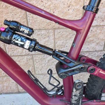 Used Specialized Status 140 2022 2022 Mountainbike, Red, 29, 27.5 — image 19 of 25
