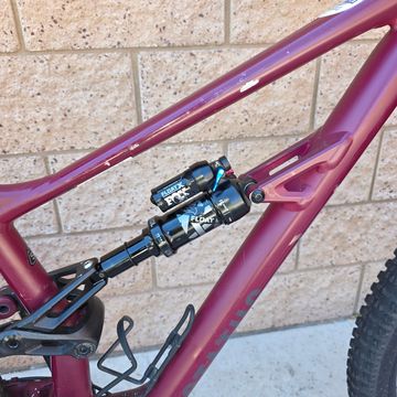 Used Specialized Status 140 2022 2022 Mountainbike, Red, 29, 27.5 — image 7 of 25