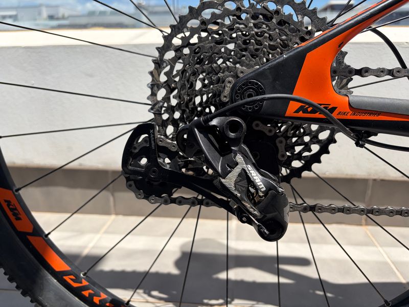 Used KTM Scarp Master 2018 Mountainbike, Black — image 3 of 13