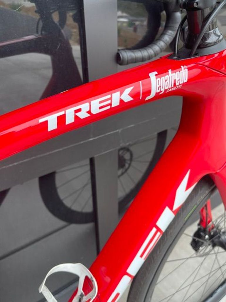 Used Trek Domane SLR 700 Series Project One 2021 Road & Gravel, Red — image 4 of 6