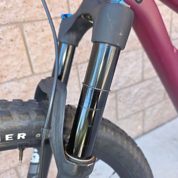 Used Specialized Status 140 2022 2022 Mountainbike, Red, 29, 27.5 — image 19 of 27