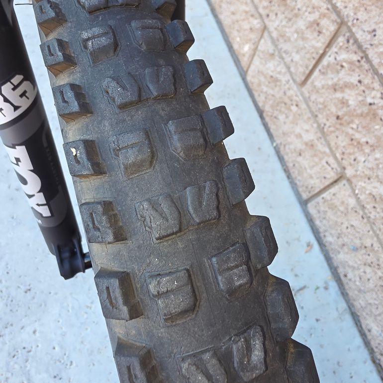 Used Specialized Status 140 2022 2022 Mountainbike, Red, 29, 27.5 — image 12 of 27
