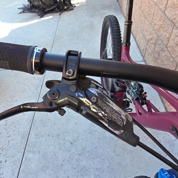 Used Specialized Status 140 2022 2022 Mountainbike, Red, 29, 27.5 — image 13 of 27