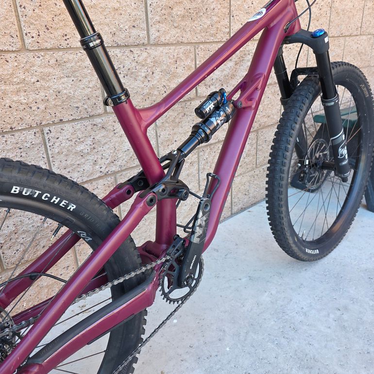 Used Specialized Status 140 2022 2022 Mountainbike, Red, 29, 27.5 — image 11 of 27