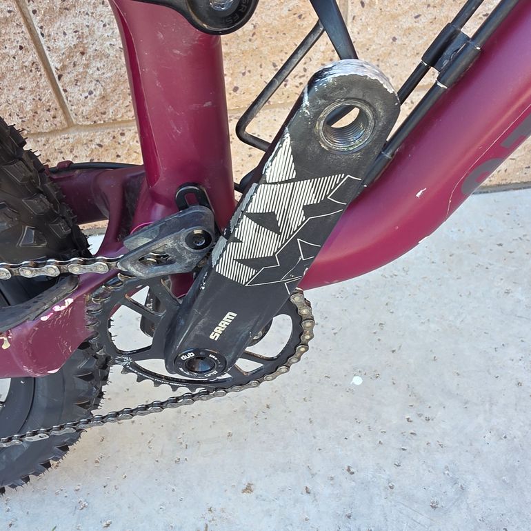 Used Specialized Status 140 2022 2022 Mountainbike, Red, 29, 27.5 — image 8 of 24