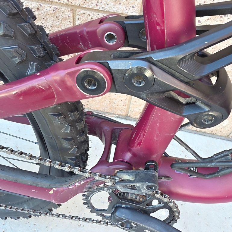 Used Specialized Status 140 2022 2022 Mountainbike, Red, 29, 27.5 — image 7 of 24