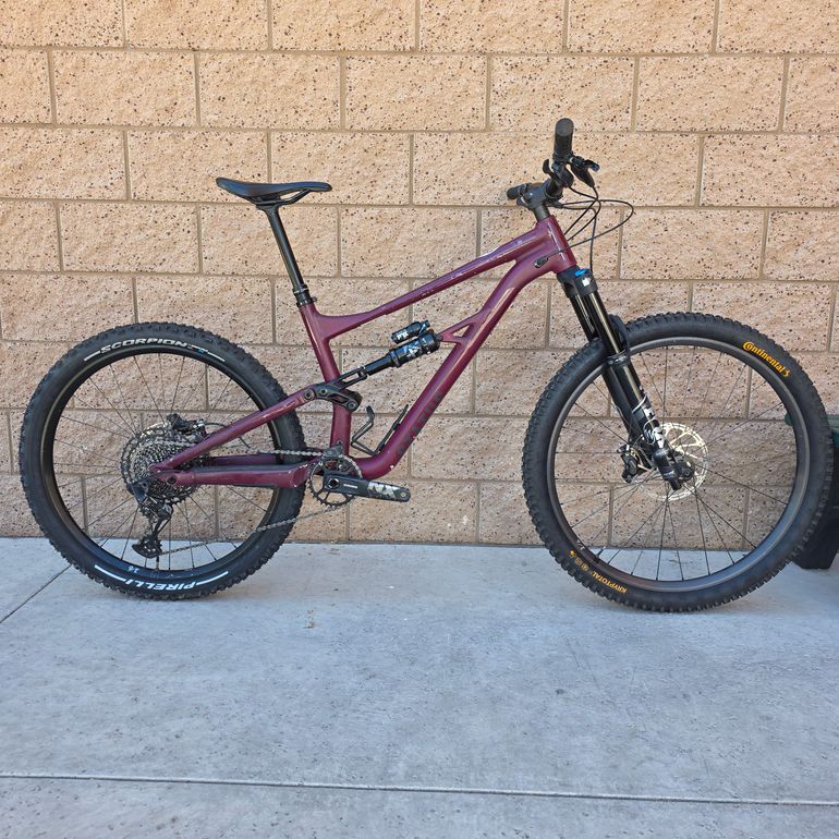 Used Specialized Status 140 2022 2022 Mountainbike, Red, 29, 27.5 — image 1 of 24