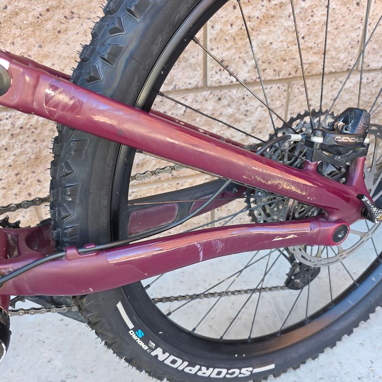 Used Specialized Status 140 2022 2022 Mountainbike, Red, 29, 27.5 — image 23 of 24
