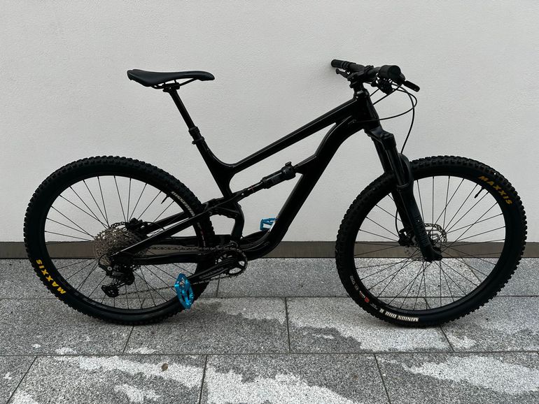 Použité Cannondale Habit 5 2023 2023 Mountainbike — obrázek 1 z 10