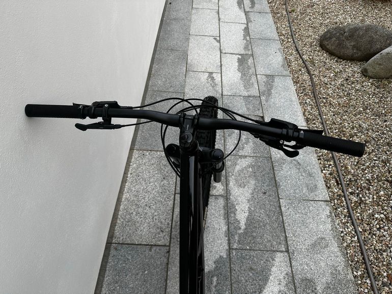 Použité Cannondale Habit 5 2023 2023 Mountainbike — obrázek 6 z 10