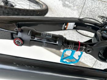 Použité Cannondale Habit 5 2023 2023 Mountainbike — obrázek 5 z 10