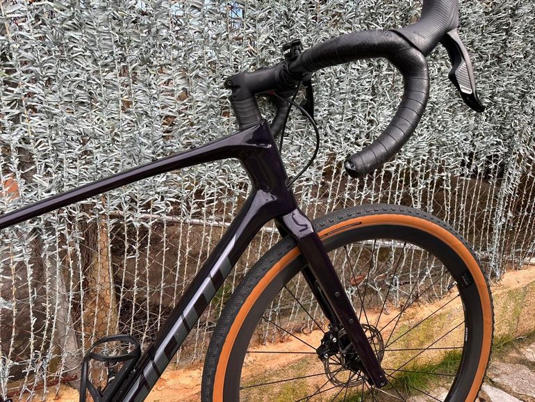 Used Giant Revolt SRAM Rival eTap AXS 2023 Road & Gravel, Black — image 5 of 9