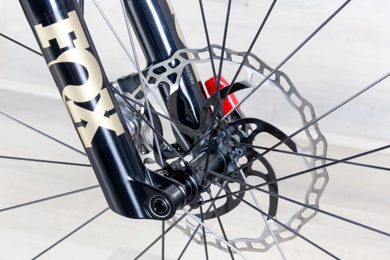 Used Yeti ASR T5 Ultimate 2025 Mountainbike, Black — image 12 of 19