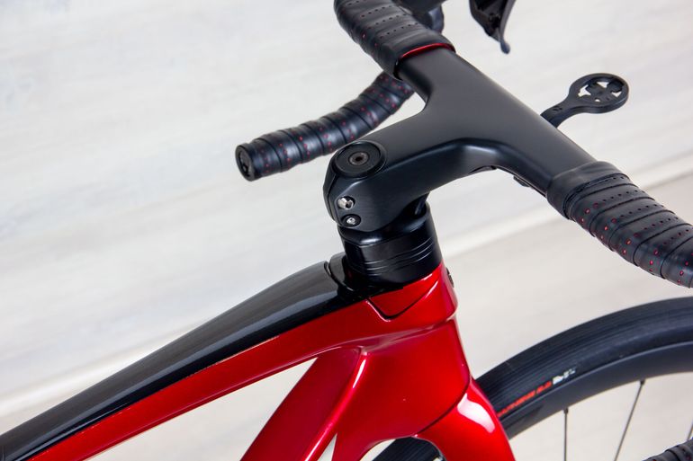 Used Trek Émonda SLR 7 2022 Road & Gravel, Red — image 9 of 17