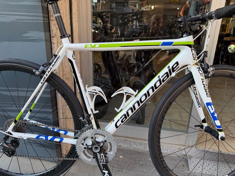 Used Cannondale Shimano Ultegra 2010 Road & Gravel, White — image 3 of 6