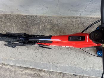 Mondraker CHASER R 2025 2025 Mountainbike de segunda mano, Rojo — imagen 8 de 14