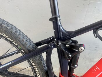 Mondraker CHASER R 2025 2025 Mountainbike de segunda mano, Rojo — imagen 4 de 14