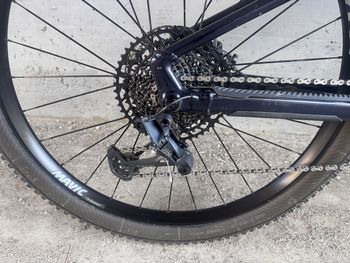 Mondraker CHASER R 2025 2025 Mountainbike de segunda mano, Rojo — imagen 14 de 14