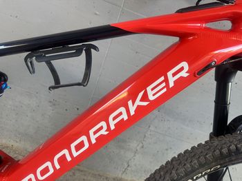 Mondraker CHASER R 2025 2025 Mountainbike de segunda mano, Rojo — imagen 5 de 14