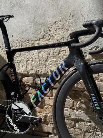 Used Factor Ostre V A M Custom Shimano Dura Ace Di2 2022 Road & Gravel, Black — image 3 of 26