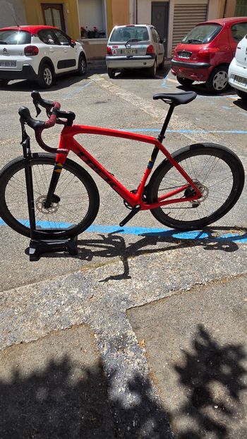 Used Trek Checkpoint Shimano GRX 2023 Road & Gravel, Red — image 2 of 10